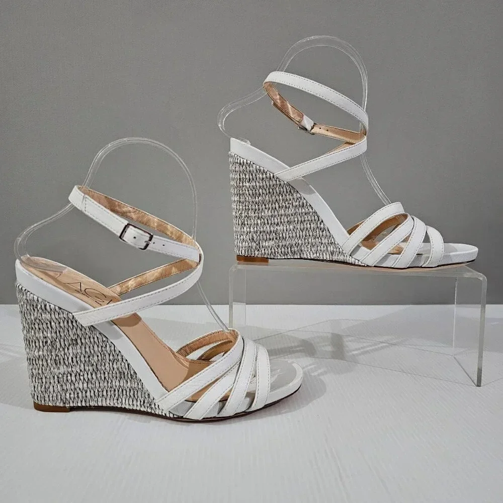 Agl dora ankle